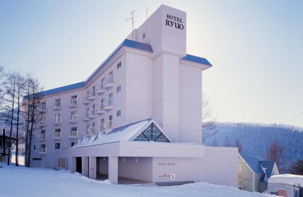 Hotel Ryuo Yamanouchi  Extérieur photo